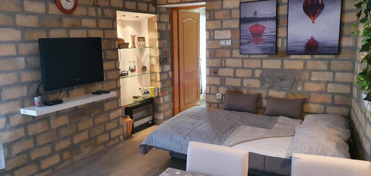 Bakina Kuca Apartamento Golubac Exterior foto