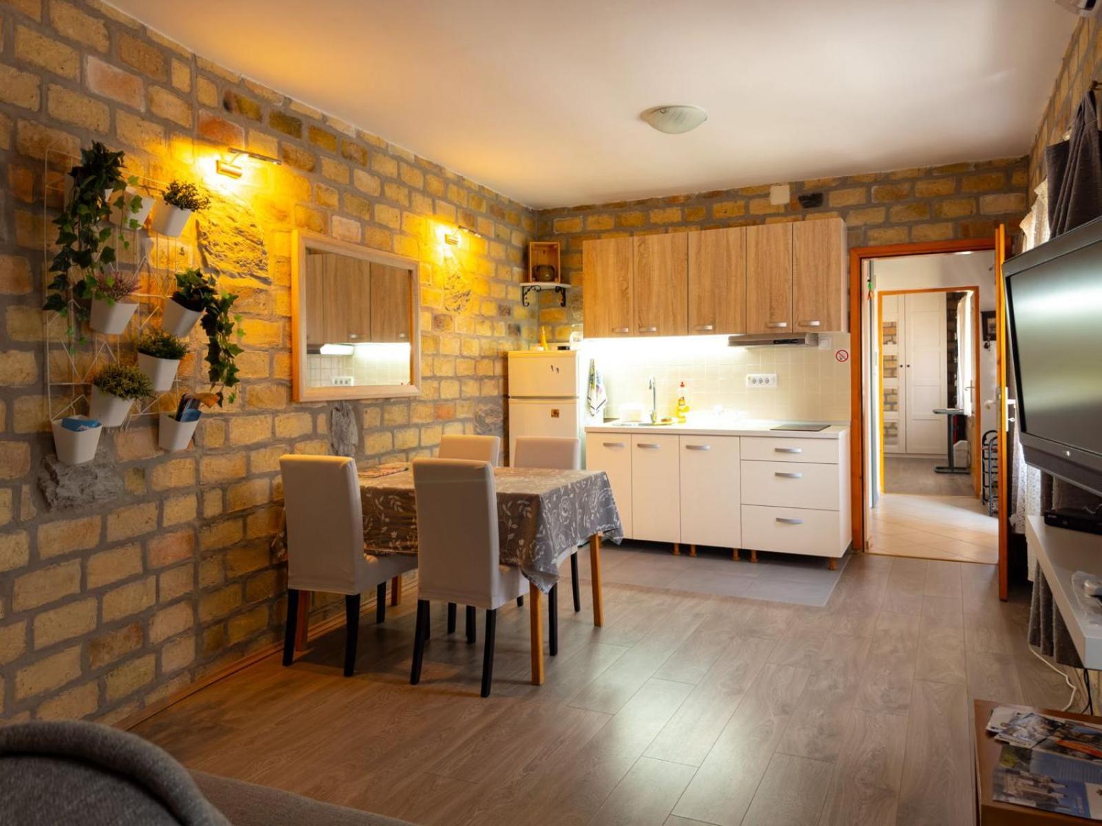 Bakina Kuca Apartamento Golubac Exterior foto