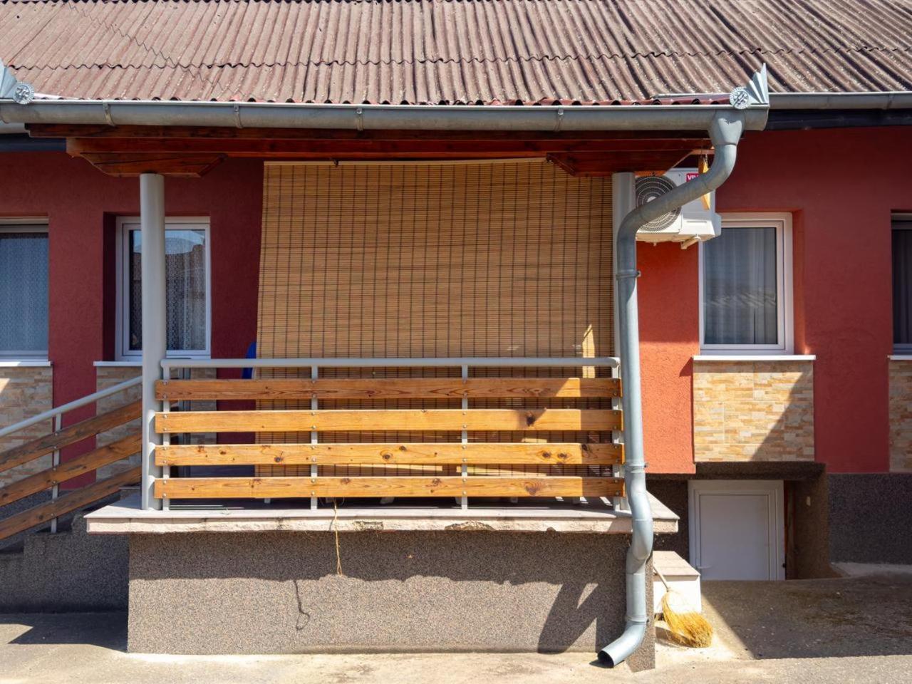 Bakina Kuca Apartamento Golubac Exterior foto